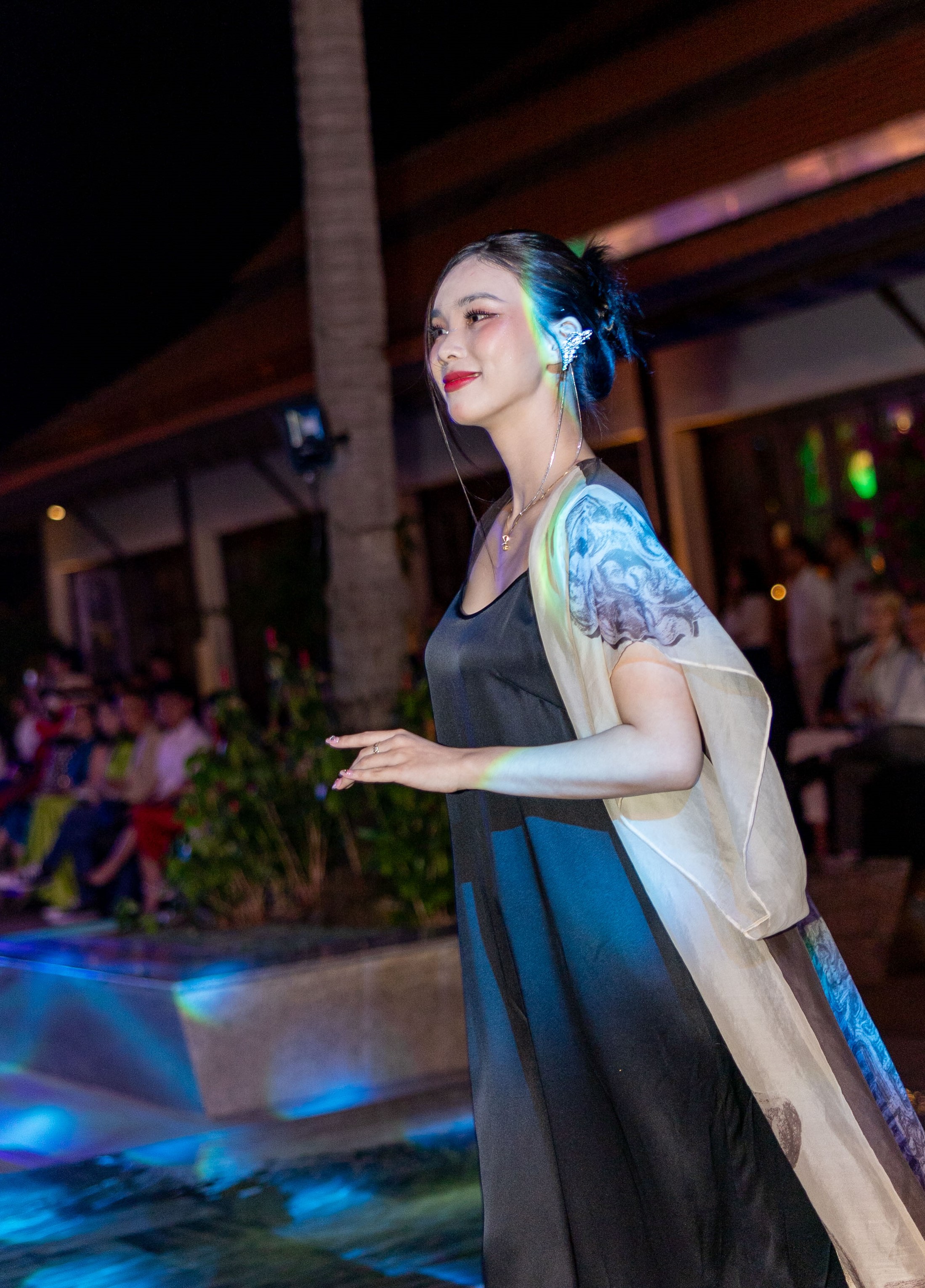 Thời trang, nghệ thuật thị giác và âm nhạc tôn vinh di sản văn hóa Việt - Ảnh 8. Thời trang, nghệ thuật thị giác và âm nhạc tôn vinh di sản văn hóa Việt - Ảnh 8.