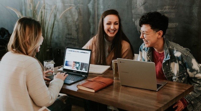 8 cách ứng xử tài tình của người EQ cao - Ảnh 1. 8 cách ứng xử tài tình của người EQ cao - Ảnh 1.