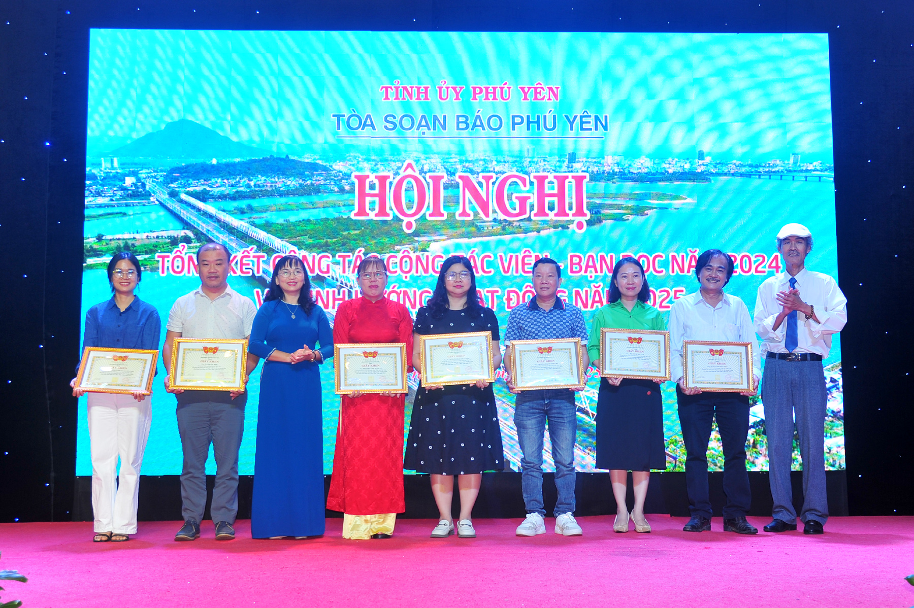 bao phu yen tri an cong tac vien ban doc nam 2024 hinh 1