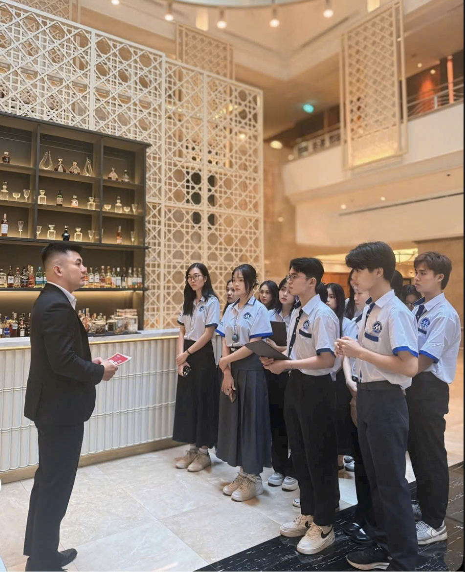Học từ thực tế: Chìa khóa giúp sinh viên thành công khi chinh phục nhà tuyển dụng- Ảnh 1. Học từ thực tế: Chìa khóa giúp sinh viên thành công khi chinh phục nhà tuyển dụng- Ảnh 1.