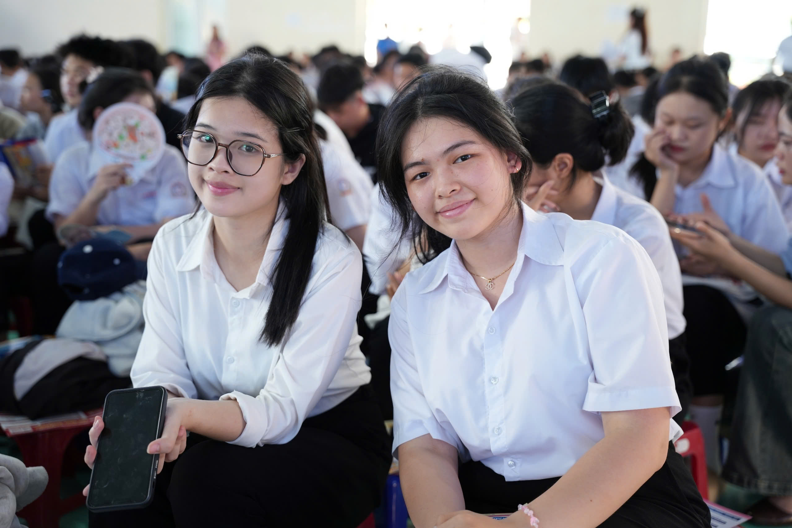 Quy đổi điểm trúng tuyển đại học 2025: Nhiều ý kiến trái chiều - Ảnh 1. Quy đổi điểm trúng tuyển đại học 2025: Nhiều ý kiến trái chiều - Ảnh 1.
