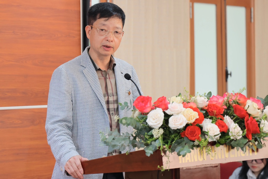 Công nghệ là cơ hội nhưng áp lực nhà trường phải đổi mới chương trình - 1 Công nghệ là cơ hội nhưng áp lực nhà trường phải đổi mới chương trình - 1