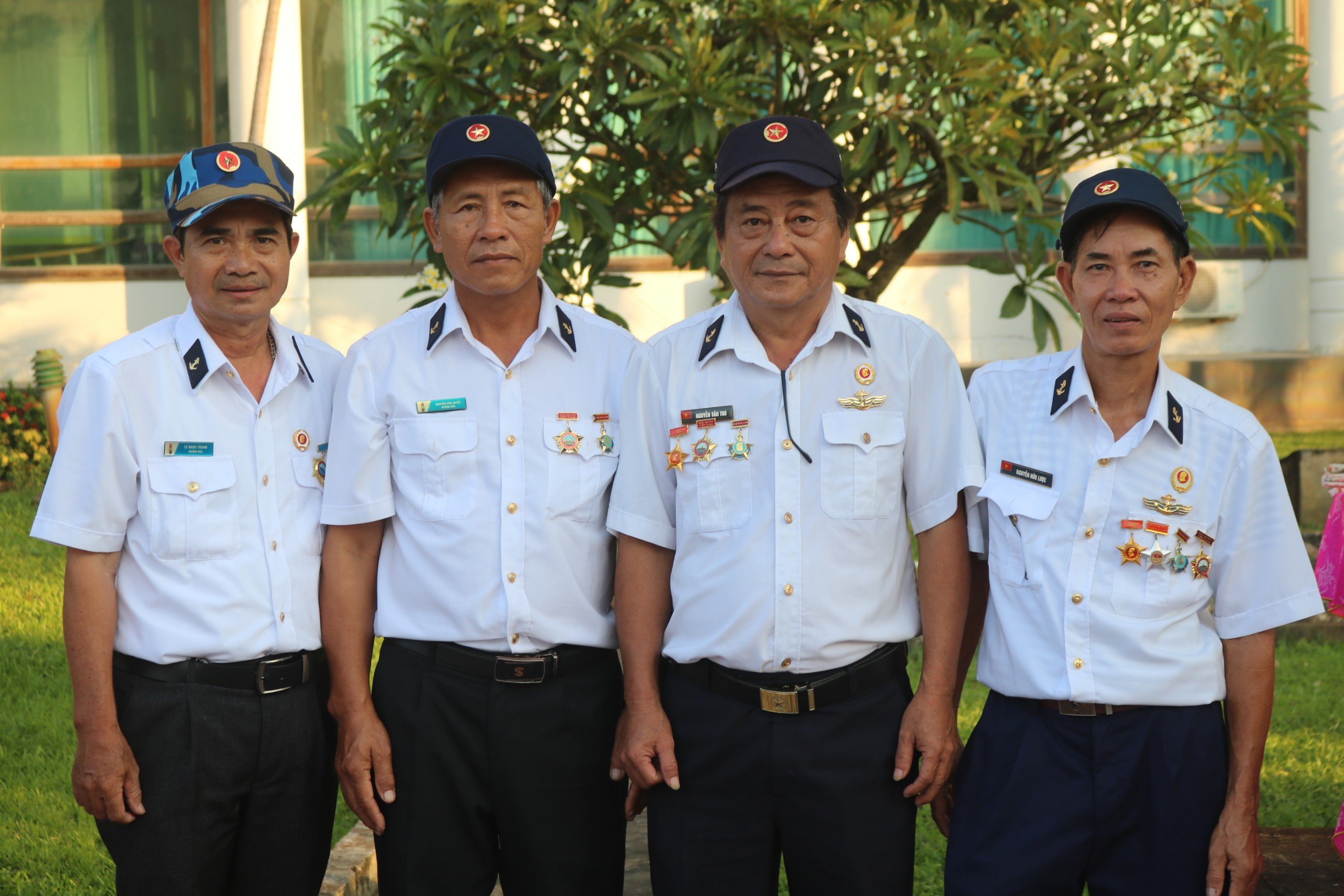 Cựu chiến binh Trường Sa tưởng niệm các liệt sĩ Gạc Ma- Ảnh 1. Cựu chiến binh Trường Sa tưởng niệm các liệt sĩ Gạc Ma- Ảnh 1.