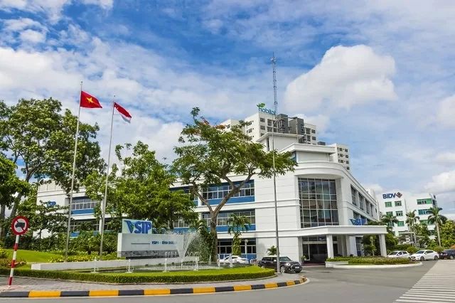 Để kinh tế, thương mại, đầu tư là trụ cột vững chắc, đưa quan hệ Việt Nam-Singapore lên tầm cao mới