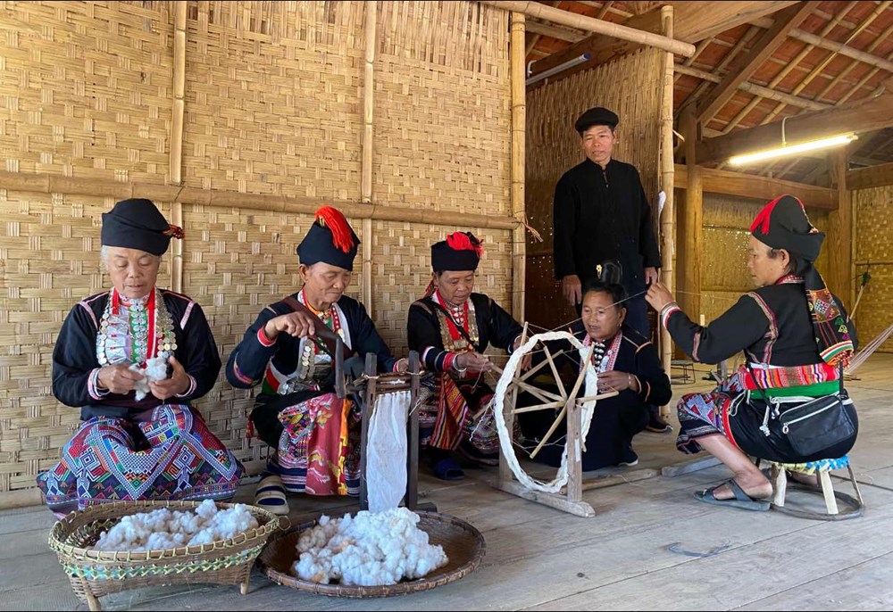 Điện Biên xét tặng danh hiệu “Nghệ nhân Nhân dân”, “Nghệ nhân Ưu tú” lĩnh vực di sản văn hóa phi vật thể - ảnh 1