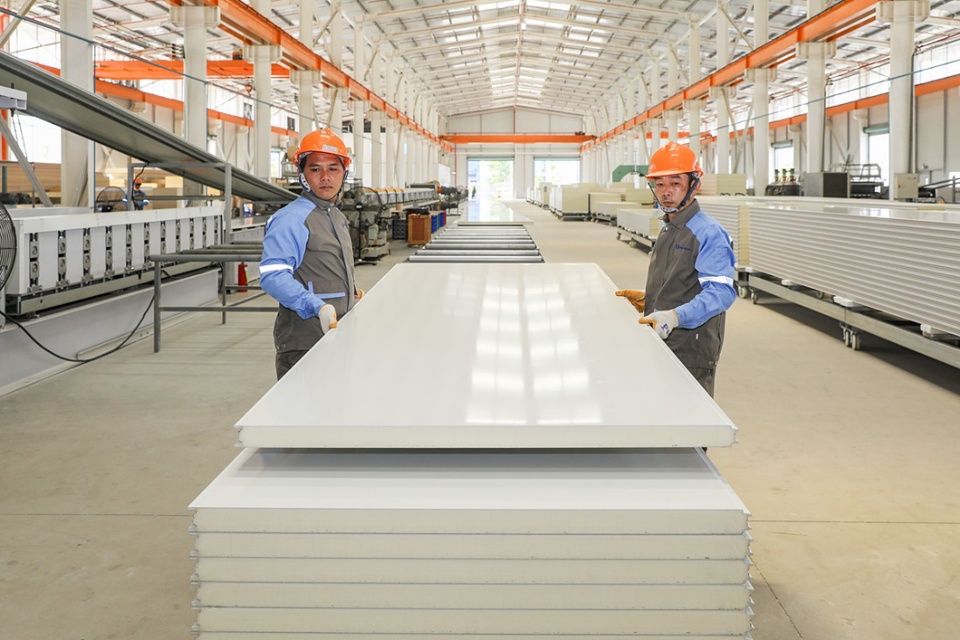 Phát triển vật liệu xây dựng xanh, thân thiện môi trường là xu hướng tất yếu. Ảnh: Thiên An