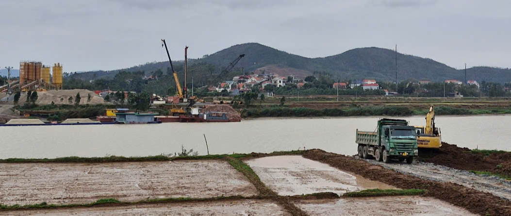 Động thổ cầu Cẩm Lý, xóa sổ cầu đường bộ đi chung với đường sắt ở Bắc Giang- Ảnh 1.