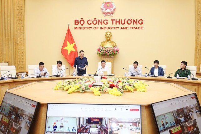 Dự án 500kV Lào Cai - Vĩnh Yên: 'Không để sát nút mới chạy, can thiệp chỗ này chỗ kia' ảnh 1