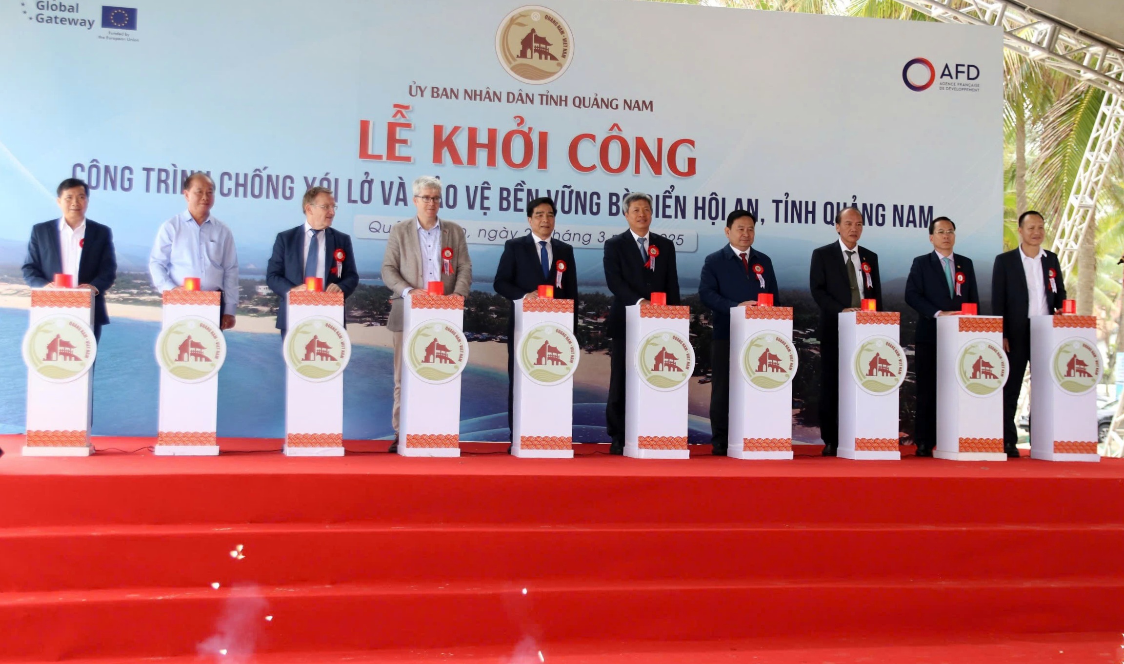 Gần 1.000 tỷ đồng chống xói lở bờ biển Hội An- Ảnh 1. Gần 1.000 tỷ đồng chống xói lở bờ biển Hội An- Ảnh 1.