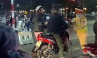 Hình ảnh vụ việc tài xế trốn đo nồng độ cồn tại Hải Phòng.