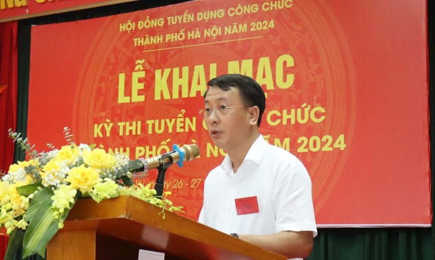 Giám đốc Sở Nội vụ Hà Nội Trần Đình Cảnh phát biểu khai mạc Kỳ thi tuyển công chức TP Hà Nội năm 2024