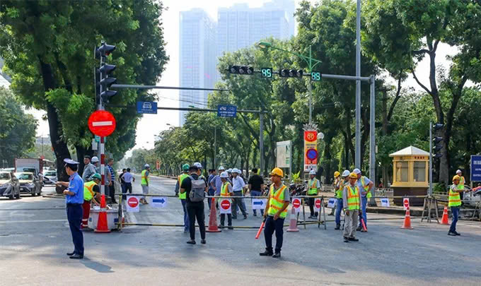 Hà Nội tổ chức lại giao thông nút giao Kim Mã, người dân đi lại thế nào?- Ảnh 1. Hà Nội tổ chức lại giao thông nút giao Kim Mã, người dân đi lại thế nào?- Ảnh 1.