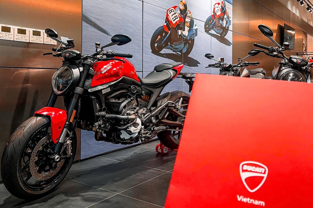 Hãng mô tô được khách Việt yêu thích bất ngờ đóng showroom tại Hà Nội - 1 Hãng mô tô được khách Việt yêu thích bất ngờ đóng showroom tại Hà Nội - 1