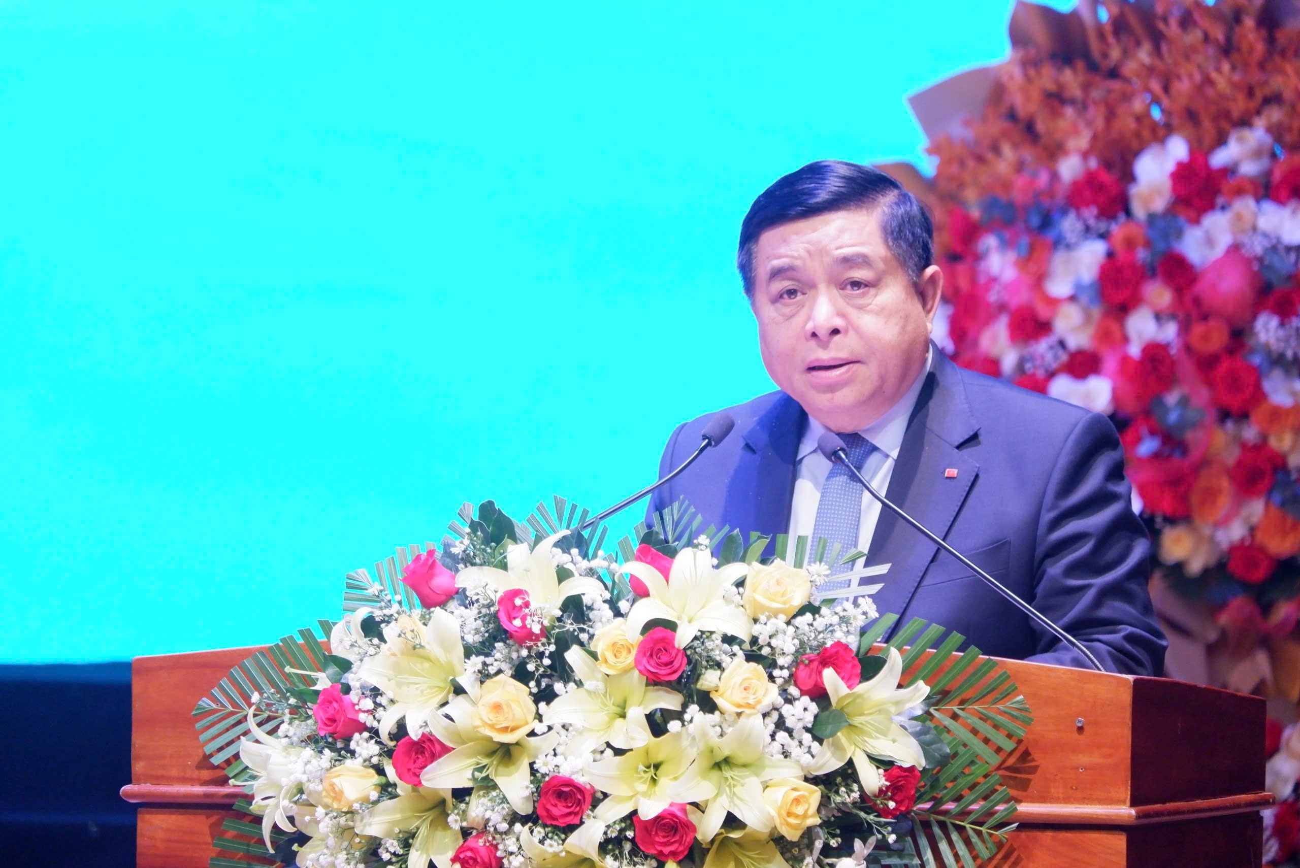 Phó thủ tướng: Hiếm có tỉnh nào giao thông kết nối tốt như Bình Định- Ảnh 1. Phó thủ tướng: Hiếm có tỉnh nào giao thông kết nối tốt như Bình Định- Ảnh 1.