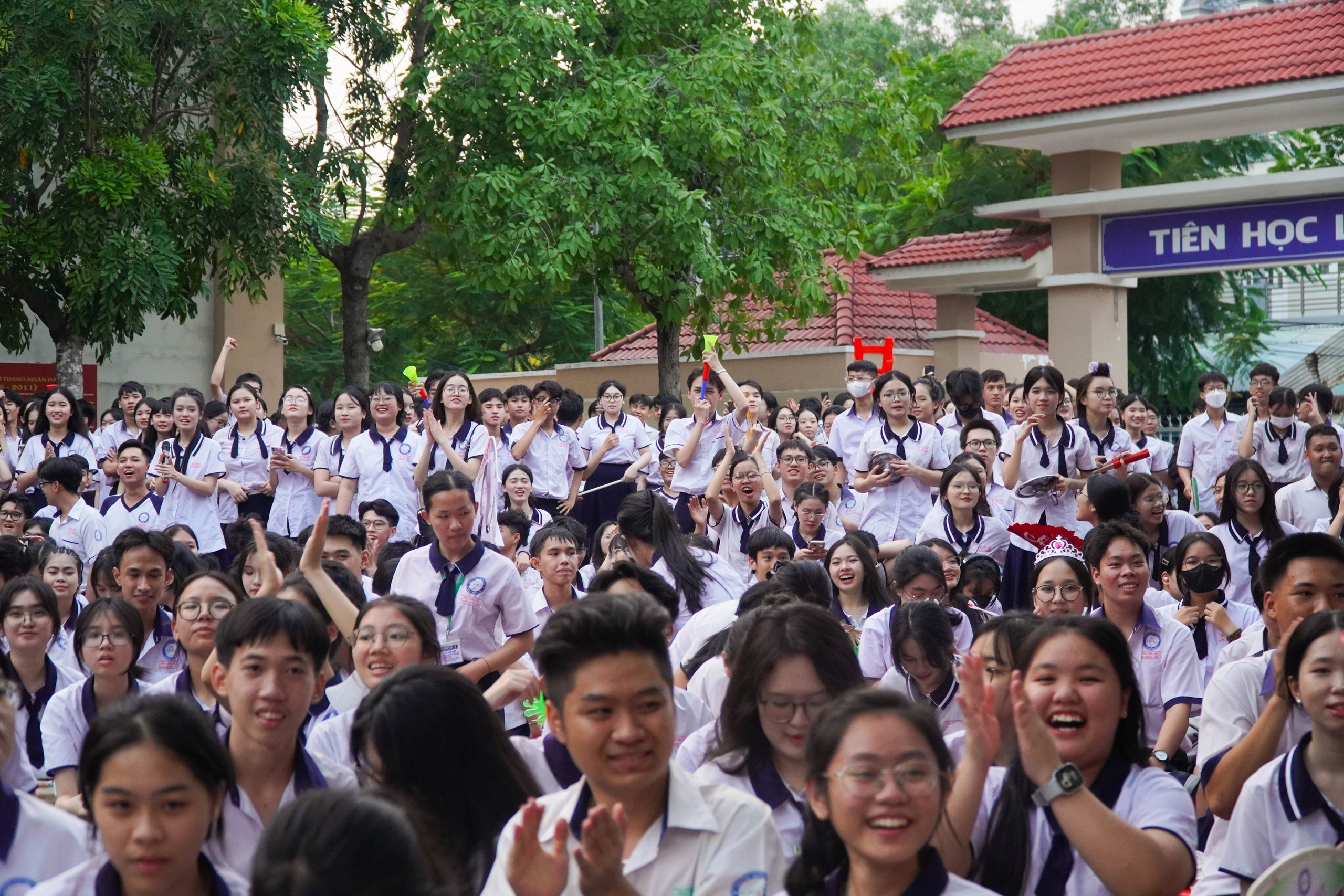 Không cần đi concert, học sinh TP HCM 