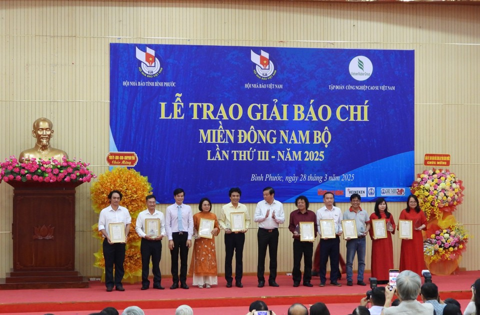 Lễ trao Giải báo chí miền Đông Nam Bộ lần thứ III - năm 2025 - Ảnh 1