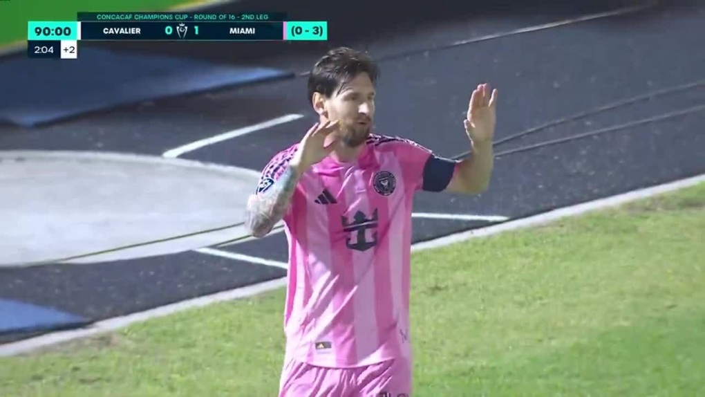 Lionel Messi ghi bàn, khiến CĐV đối thủ bật dậy vỗ tay ăn mừng - 1 Lionel Messi ghi bàn, khiến CĐV đối thủ bật dậy vỗ tay ăn mừng - 1