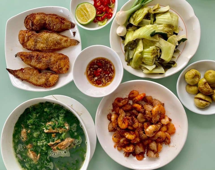 Mùa nồm ẩm này ăn gì, nghe Bếp bà Hoà gợi ý nha - Ảnh 1. Mùa nồm ẩm này ăn gì, nghe Bếp bà Hoà gợi ý nha - Ảnh 1.