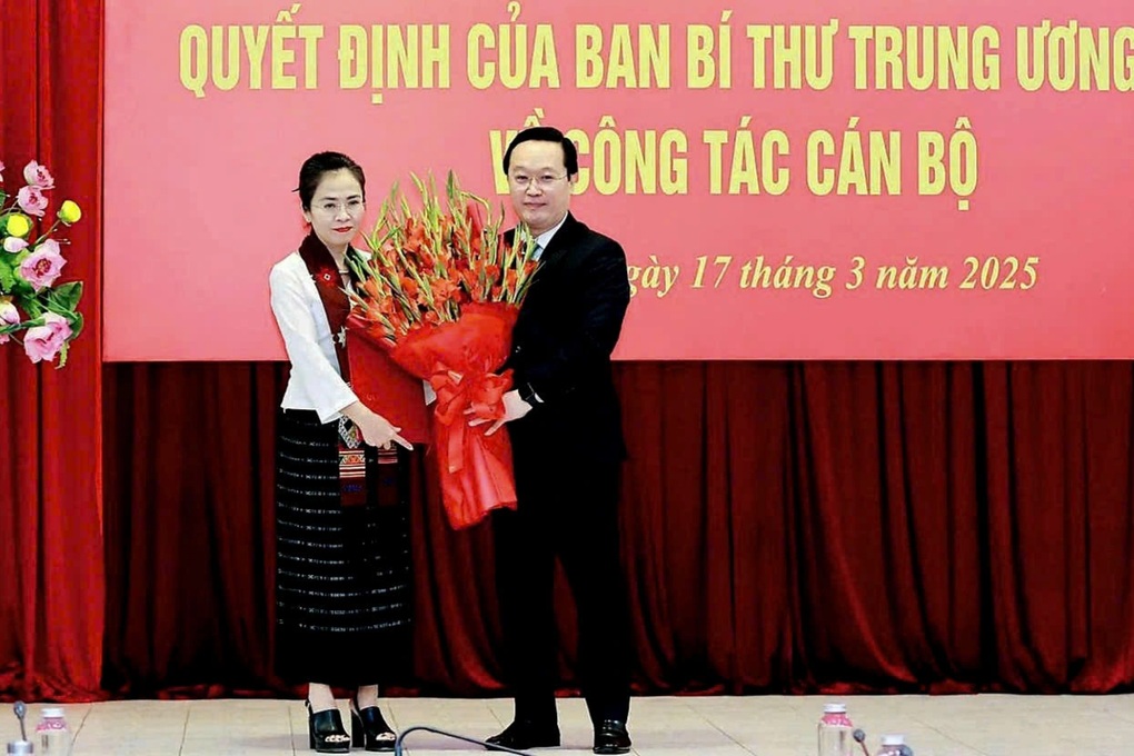 Nghệ An có thêm Phó Bí thư Tỉnh ủy - 1