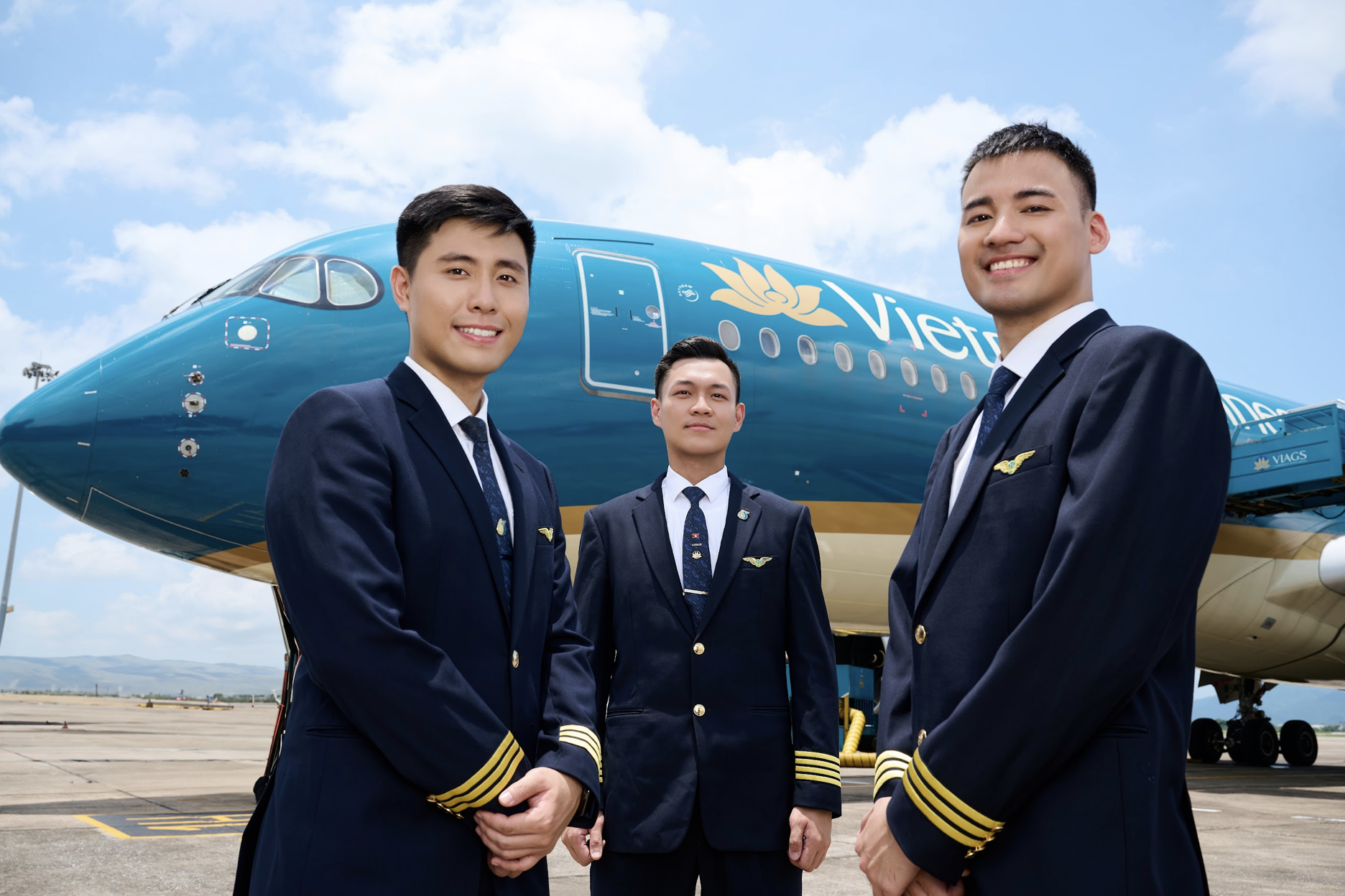 Nối lại đường bay Hà Nội - Moscow, Vietnam Airlines tung ưu đãi lớn- Ảnh 1.