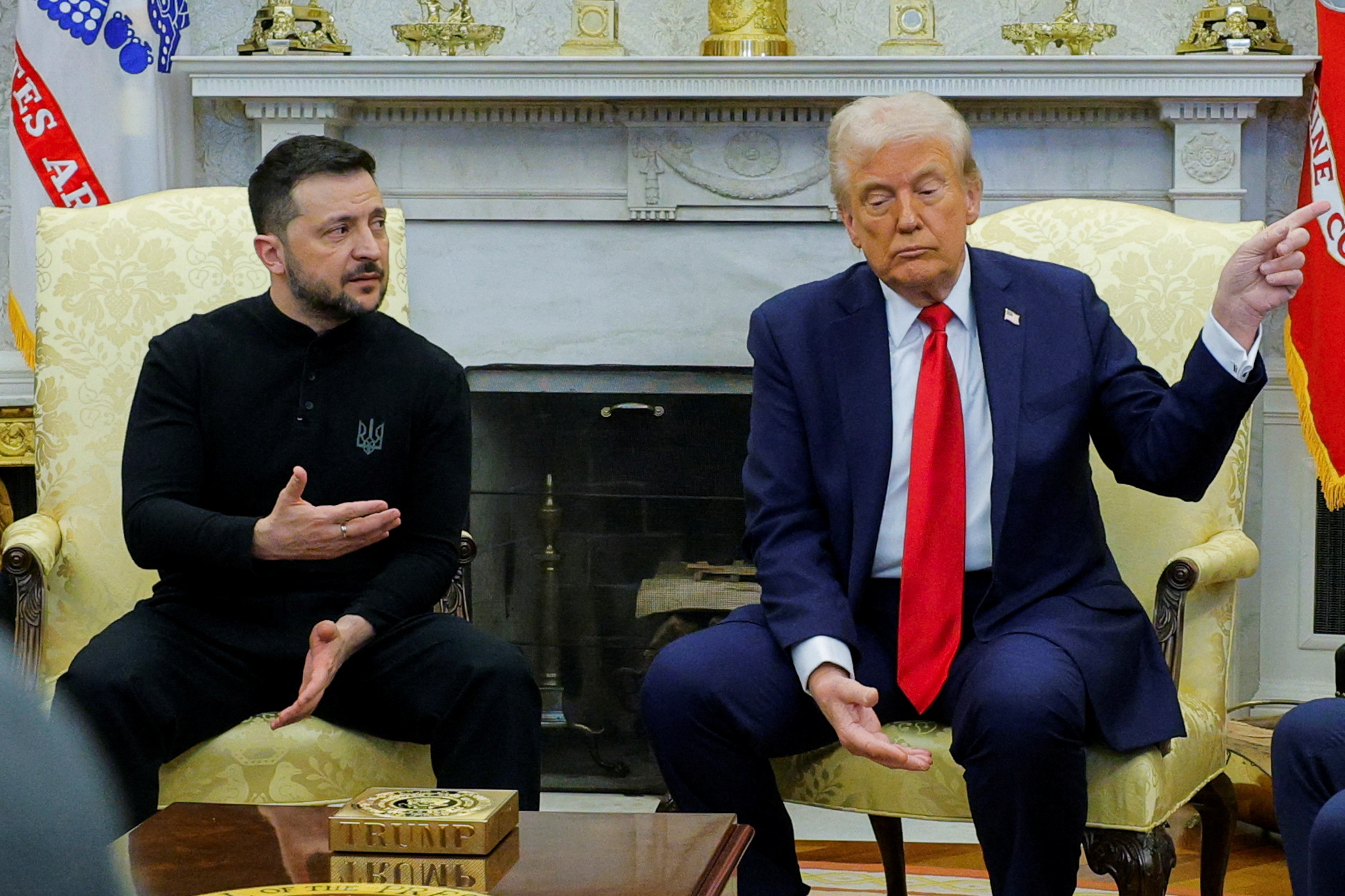 Ông Trump gợi ý ông Zelensky có thể ra đi do từ chối thỏa thuận - Ảnh 1.