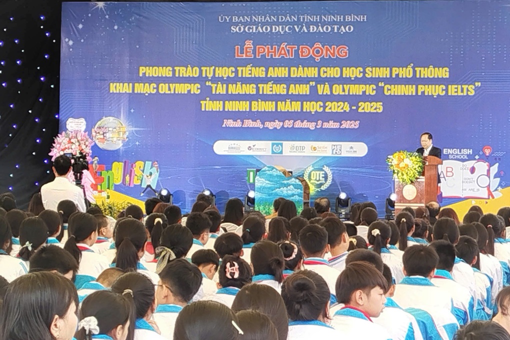 Phát động phong trào học sinh THPT tự học tiếng Anh tại Ninh Bình - 1