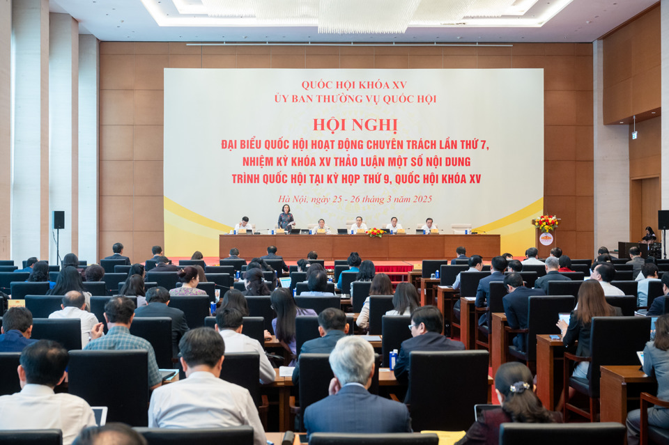 Lương nhà giáo xếp bậc cao nhất, phải đi kèm phát triển nguồn nhân lực chất lượng cao - Ảnh 1
