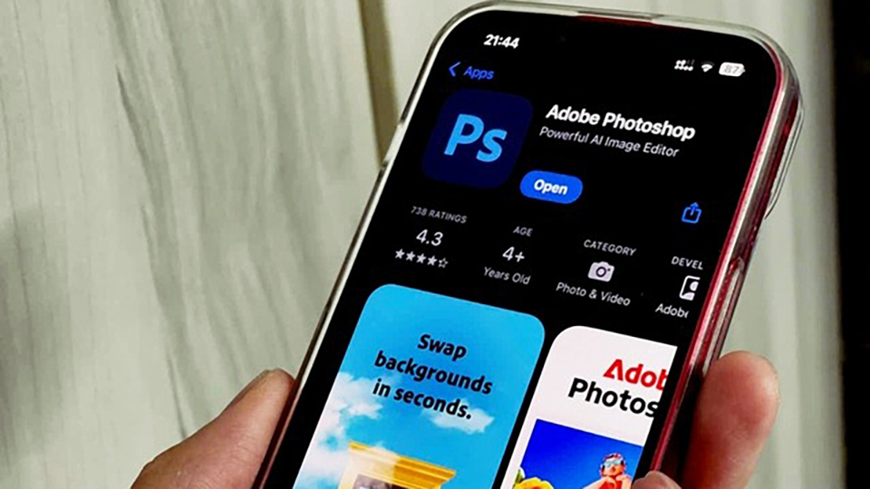 Ra mắt ứng dụng Photoshop miễn phí cho iPhone  