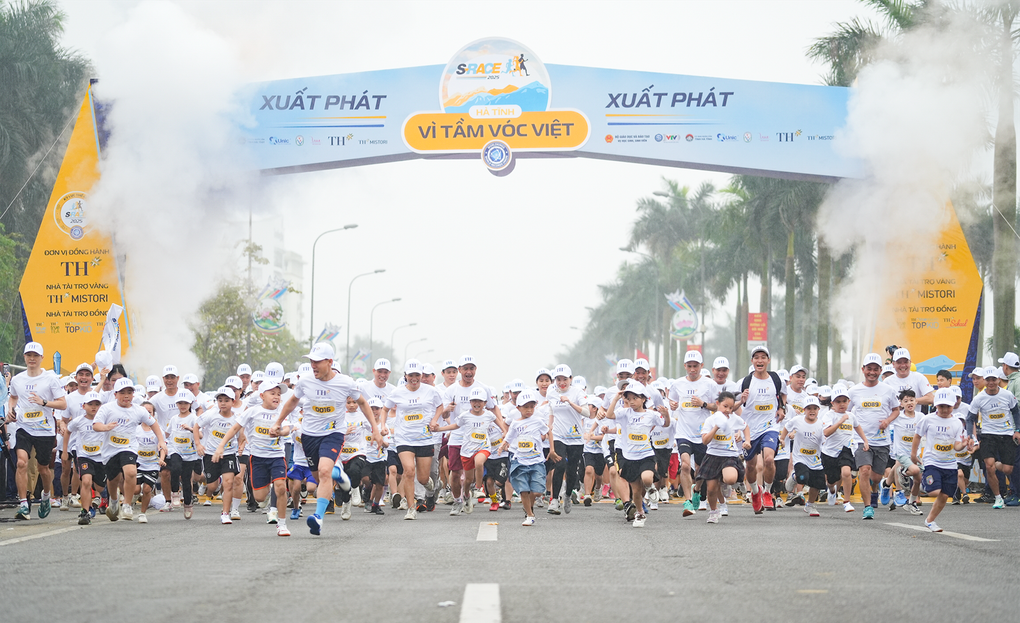 S-Race Hà Tĩnh 2025: Tập đoàn TH viết tiếp khát vọng Vì tầm vóc Việt - 1