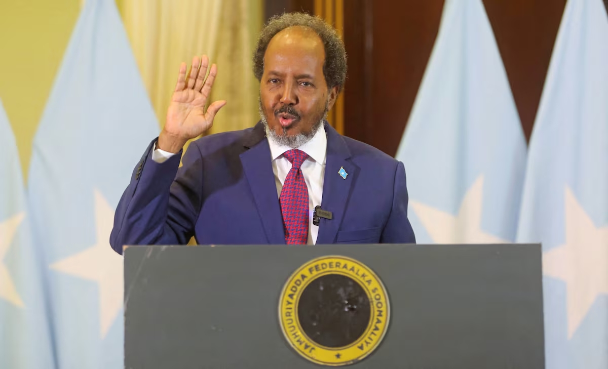 Somalia sẵn sàng trao cho Mỹ quyền kiểm soát căn cứ không quân, cảng biển? - Ảnh 1.