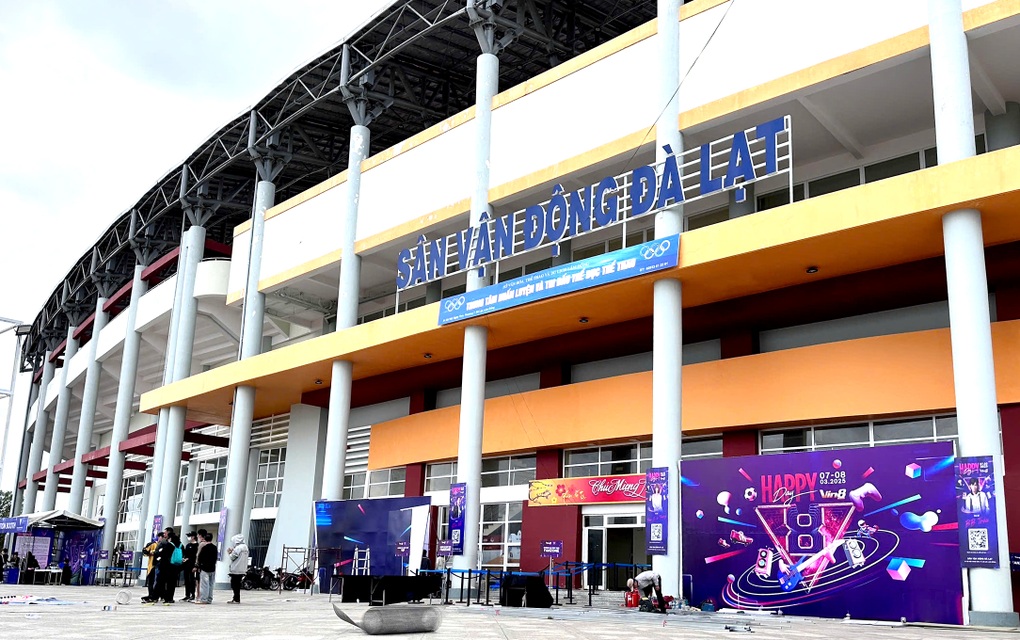 Sự kiện âm nhạc với nhiều ca sĩ nổi tiếng thay đổi bất ngờ vào giờ chót - 1 Sự kiện âm nhạc với nhiều ca sĩ nổi tiếng thay đổi bất ngờ vào giờ chót - 1