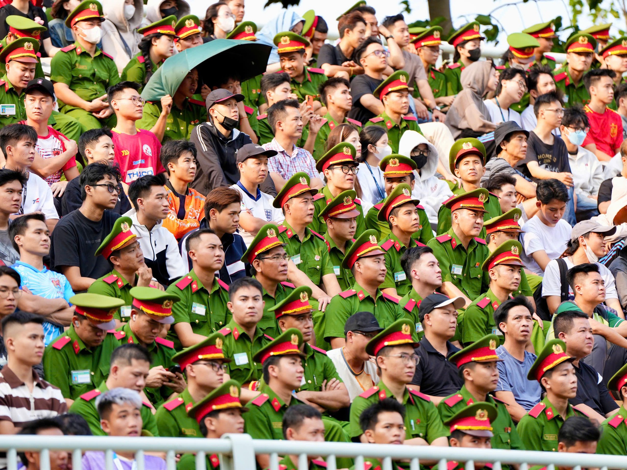 Tân binh Trường ĐH VH-TT-DL Thanh Hóa đăng quang - Ảnh 2.