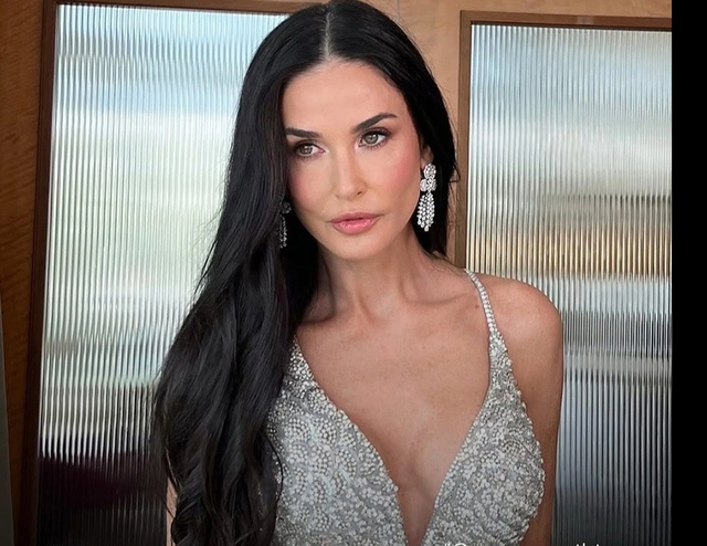 Tạo kiểu tóc đẹp như sao Hollywood- Ảnh 1. Tạo kiểu tóc đẹp như sao Hollywood- Ảnh 1.