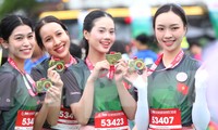 41 thí sinh Hoa hậu Việt Nam cán đích cự ly 5 km ở Tiền Phong Marathon