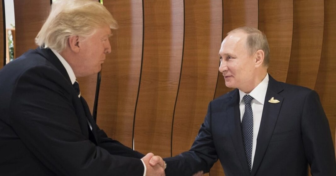 Tiết lộ món quà đặc biệt ông Putin từng gửi tặng ông Trump