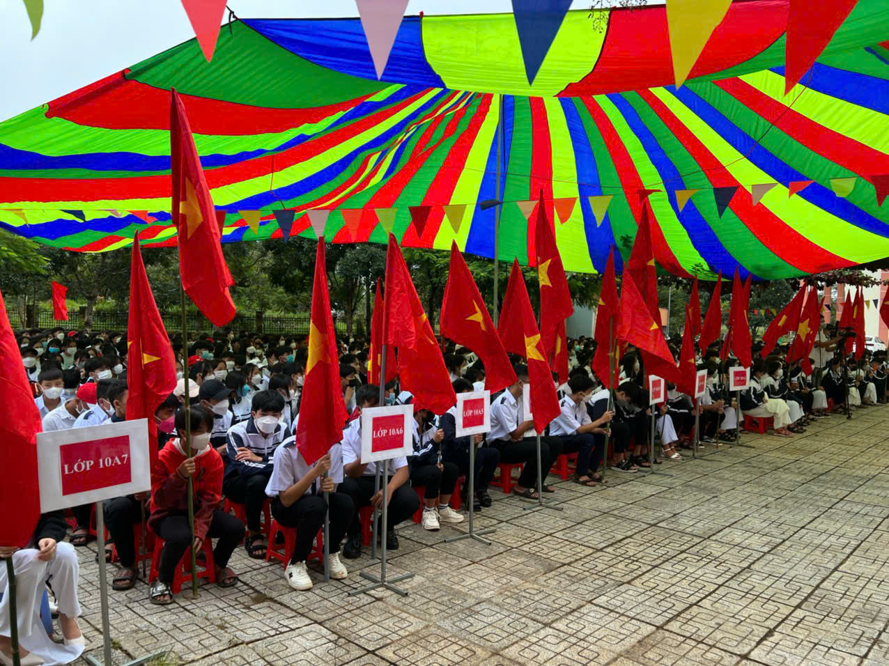 Đắk Nông hướng dẫn tuyển sinh vào lớp 10- Ảnh 1. Đắk Nông hướng dẫn tuyển sinh vào lớp 10- Ảnh 1.