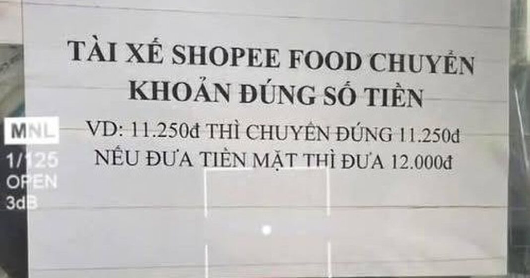 Tranh cãi việc quán ăn quy định shipper nếu trả tiền mặt phải làm tròn theo hướng tăng lên