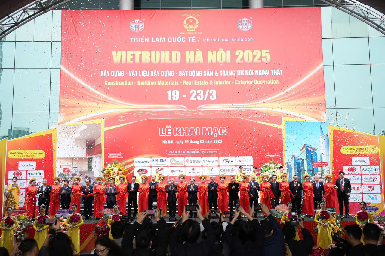 Triển lãm quốc tế Vietbuild Hà Nội 2025 thu hút gần 1.500 gian hàng- Ảnh 1.