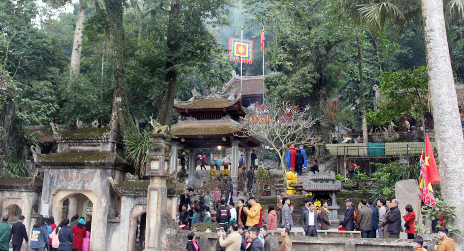 nong chuyen trung tu di tich tu su viec cua den duom hinh 1