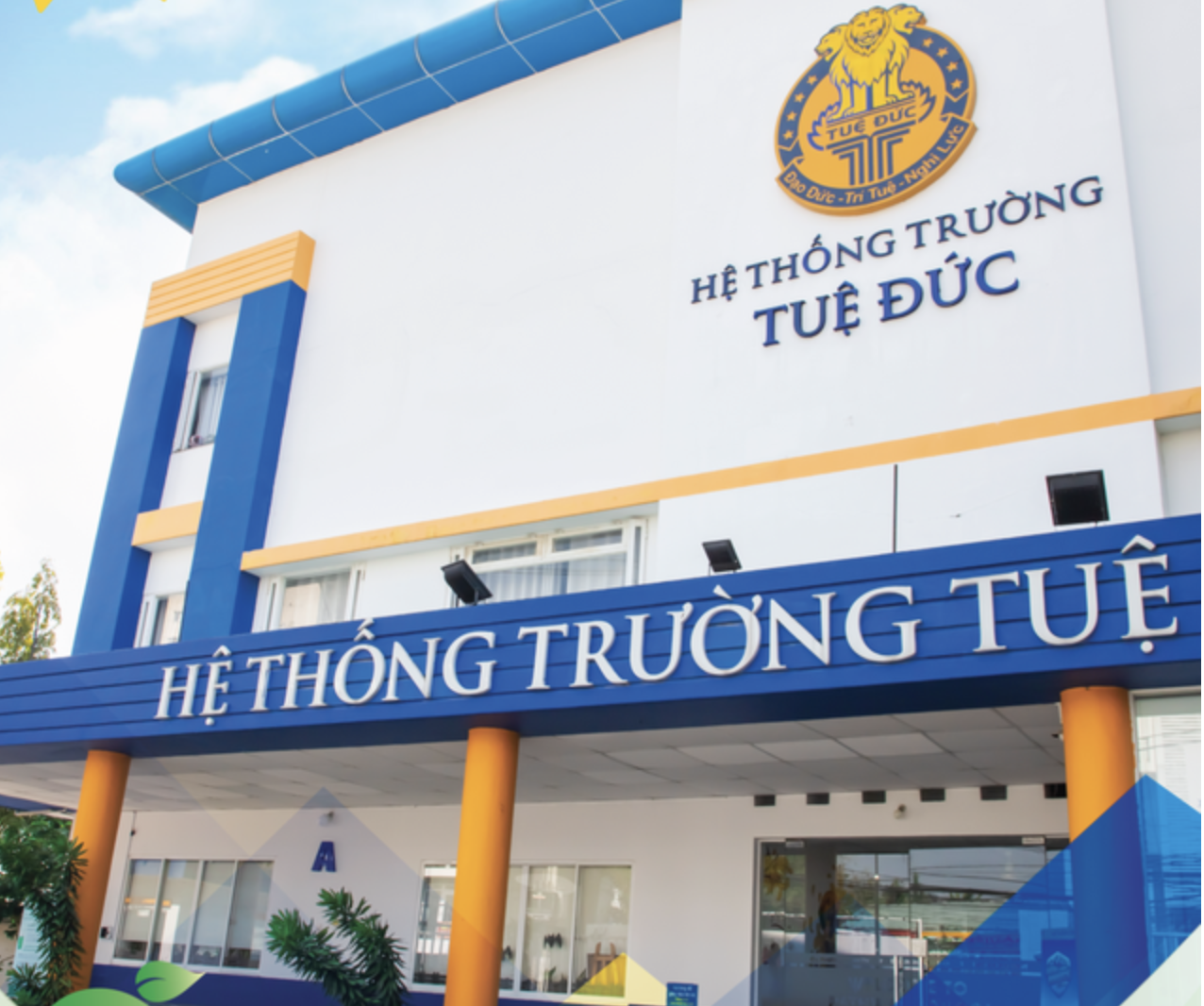 Truy xuất nguồn gốc thực phẩm vụ nhiều học sinh nghi ngộ độc tại TP HCM- Ảnh 1. Truy xuất nguồn gốc thực phẩm vụ nhiều học sinh nghi ngộ độc tại TP HCM- Ảnh 1.