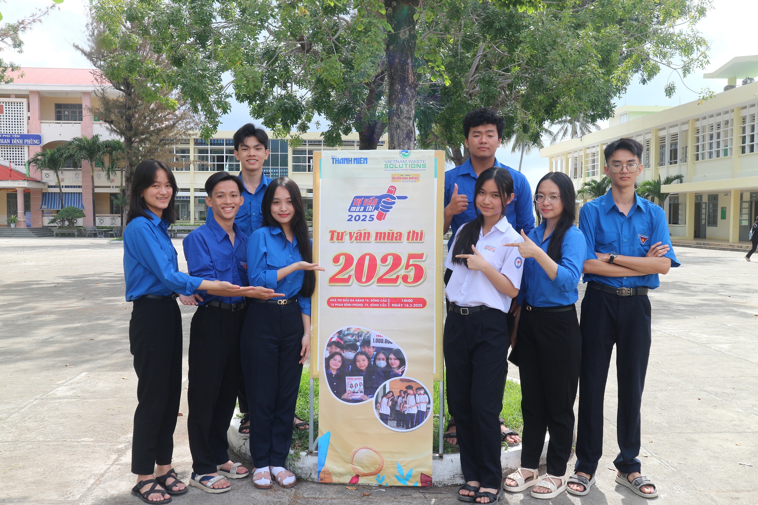 Tư vấn mùa thi đến với 2 vùng đất đặc biệt ở Bình Định, Phú Yên - Ảnh 1.