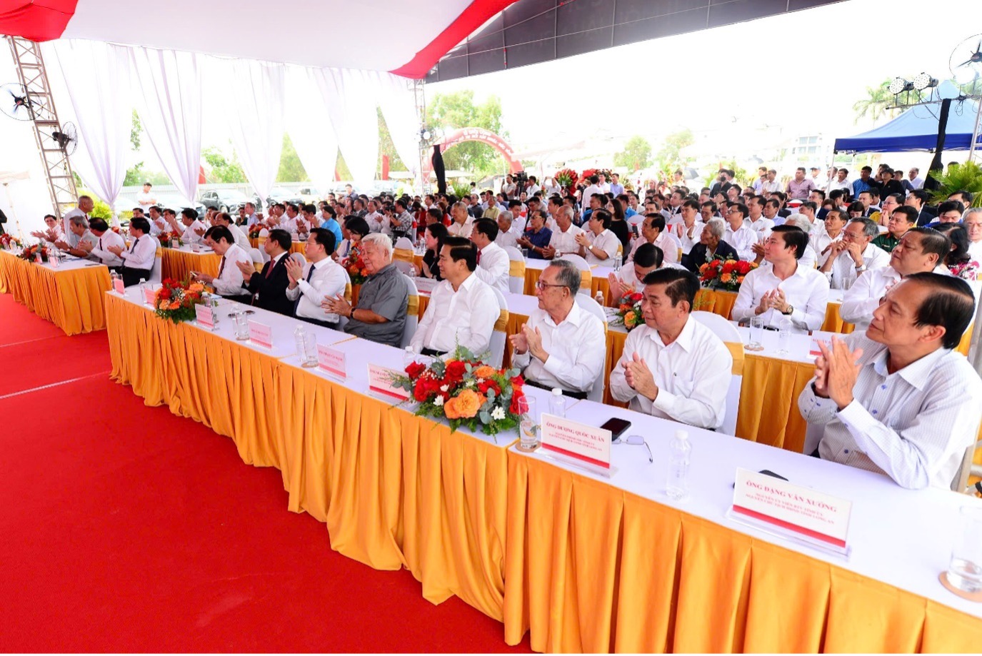 Vingroup khởi công siêu dự án đầu tiên tại Long An- Ảnh 1. Vingroup khởi công siêu dự án đầu tiên tại Long An- Ảnh 1.