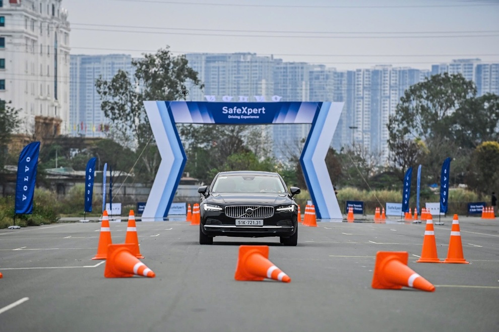 Volvo tổ chức sự kiện lái thử lần đầu tại Việt Nam - 1 Volvo tổ chức sự kiện lái thử lần đầu tại Việt Nam - 1