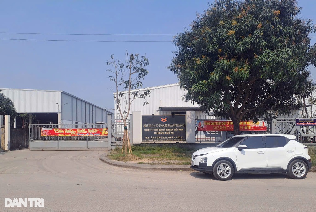 Vụ công nhân bao bì ngừng việc tập thể: Doanh nghiệp đồng ý tăng lương - 1 Vụ công nhân bao bì ngừng việc tập thể: Doanh nghiệp đồng ý tăng lương - 1