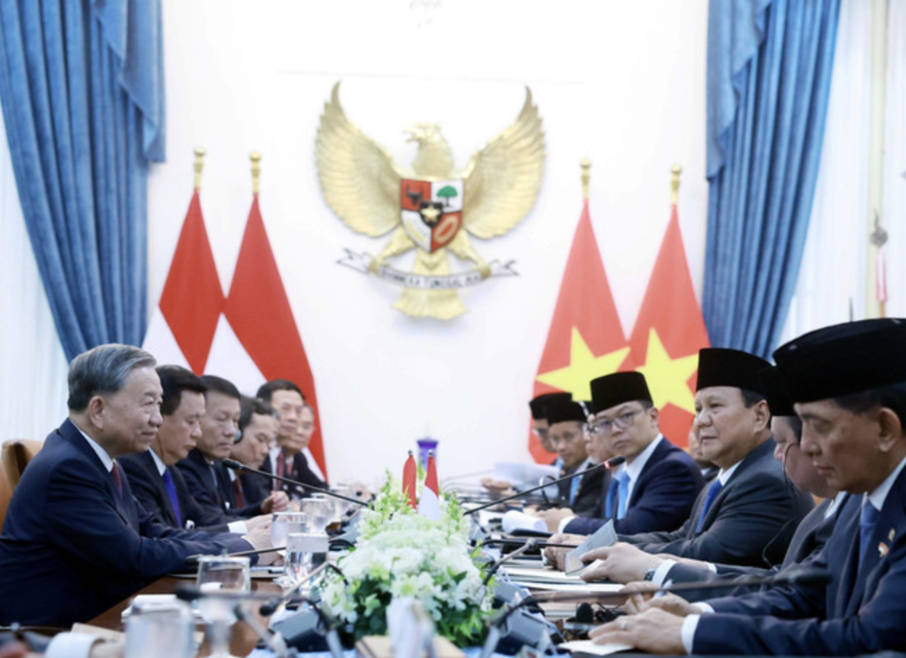 Ý nghĩa lịch sử từ chuyến thăm Indonesia, Ban Thư ký ASEAN, Singapore của Tổng Bí thư- Ảnh 1. Ý nghĩa lịch sử từ chuyến thăm Indonesia, Ban Thư ký ASEAN, Singapore của Tổng Bí thư- Ảnh 1.