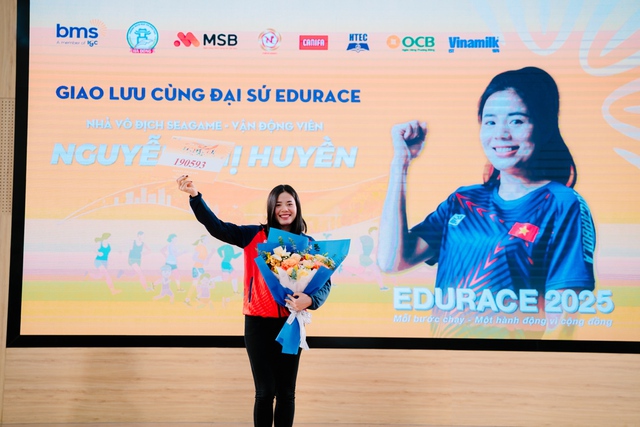 Từ thể thao đến giáo dục toàn diện: nhà vô địch SEA Games Nguyễn Thị Huyền truyền cảm hứng cho thế hệ công dân toàn cầu - Ảnh 1.