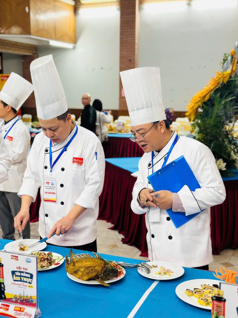 Thù lao đi hát đám cưới của Thương Tín là bao nhiêu? - Vietnam.vn
