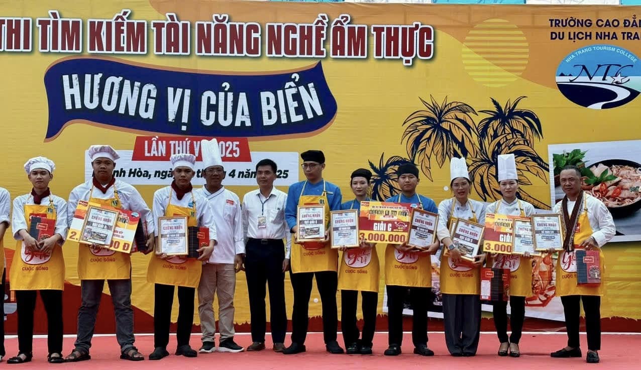 30 năm kiên tâm trên hành trình 'Xây niềm tin - Vietnam.vn