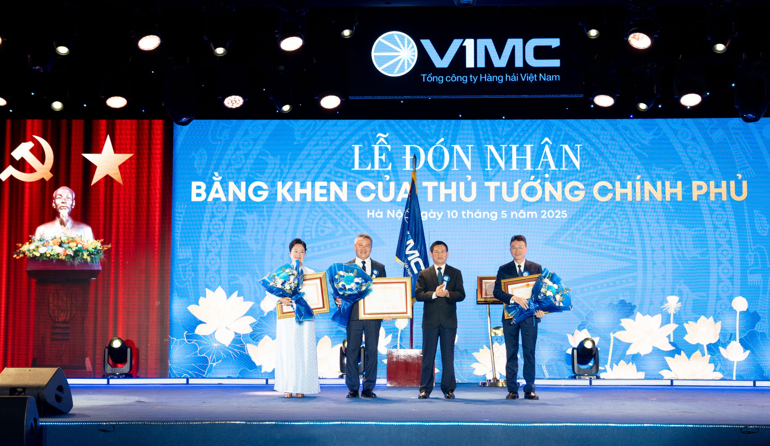 Phó Thủ tướng Hồ Đức Phớc: VIMC cần tăng cường chuyển đổi số, chuyển đổi xanh- Ảnh 3. Phó Thủ tướng Hồ Đức Phớc: VIMC cần tăng cường chuyển đổi số, chuyển đổi xanh- Ảnh 3.