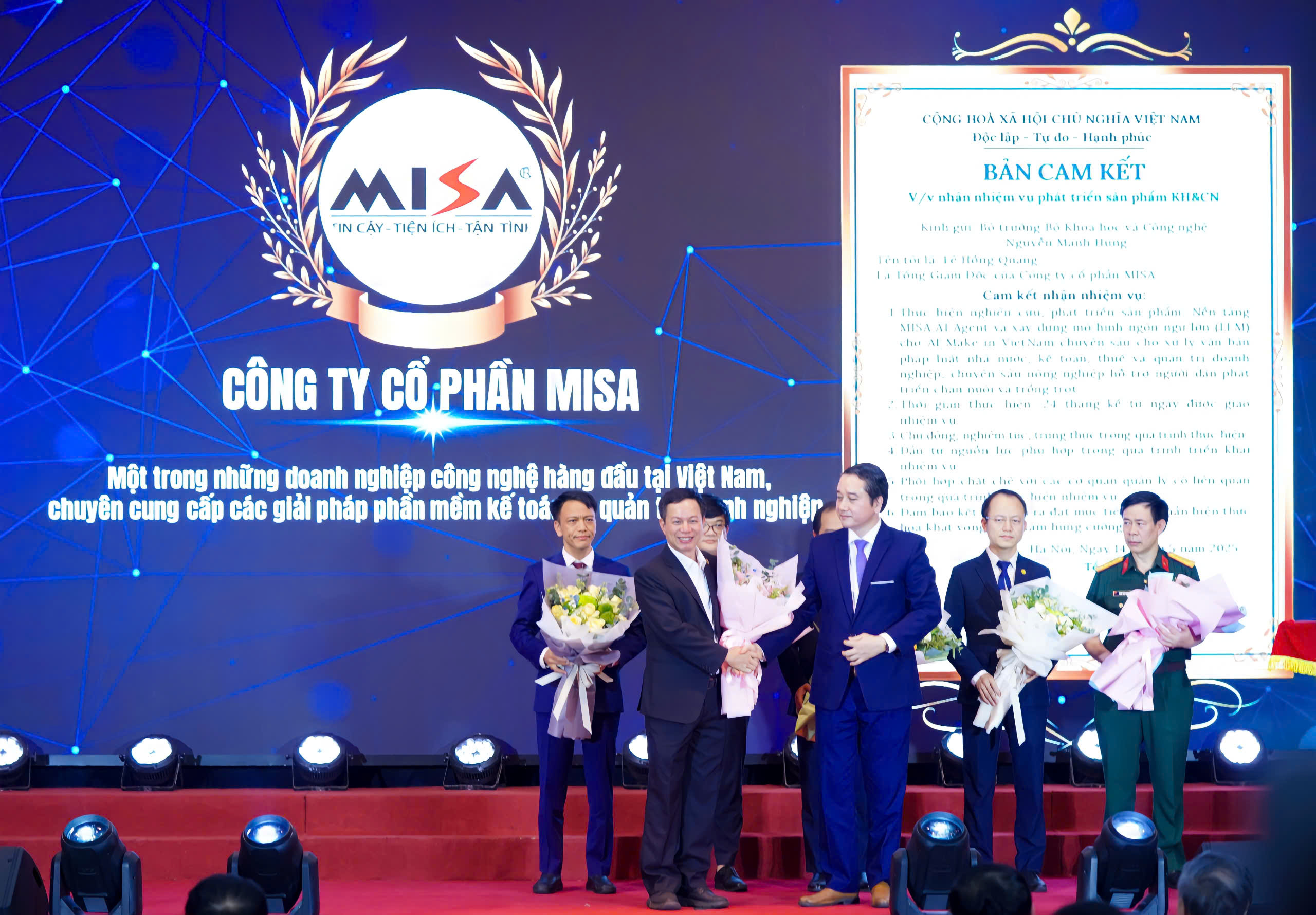 Các địa phương dâng hương tưởng niệm Chủ tịch Hồ Chí Minh - Vietnam.vn